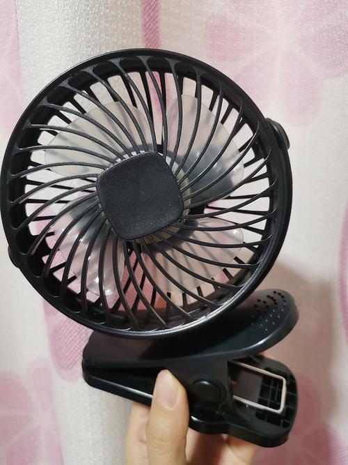 小巧便携usb迷你小风扇